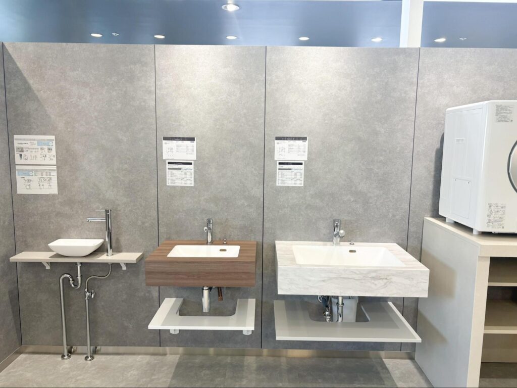 アイカ工業・東京ショールームの洗面カウンター