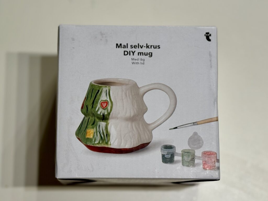 フライングタイガーのクリスマスDIYマグ