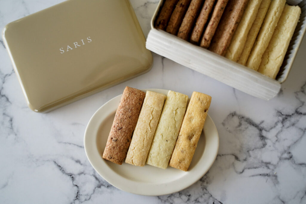 SARIS（サリズ）のクッキー缶_S缶のオリーブ