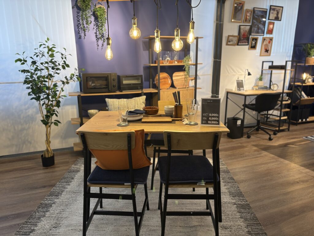 2026年春夏、ニトリの新商品展示会の様子