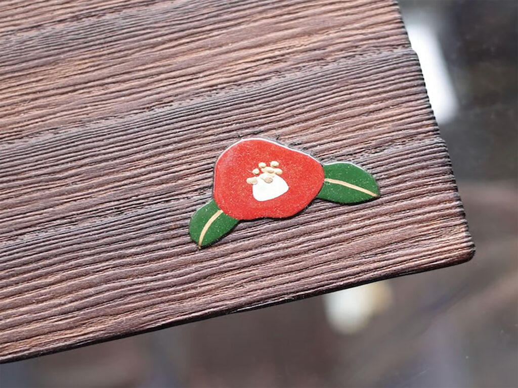 普段使いで愛しさが増す金沢の器たち。「岩本清商店」の軽くて美しい桐のトレー