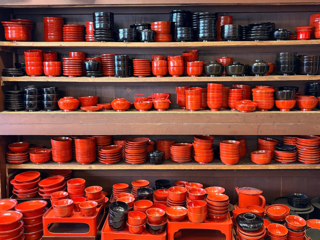 「古道具・器　きりゅう」で見つけた日常使いのアンティーク