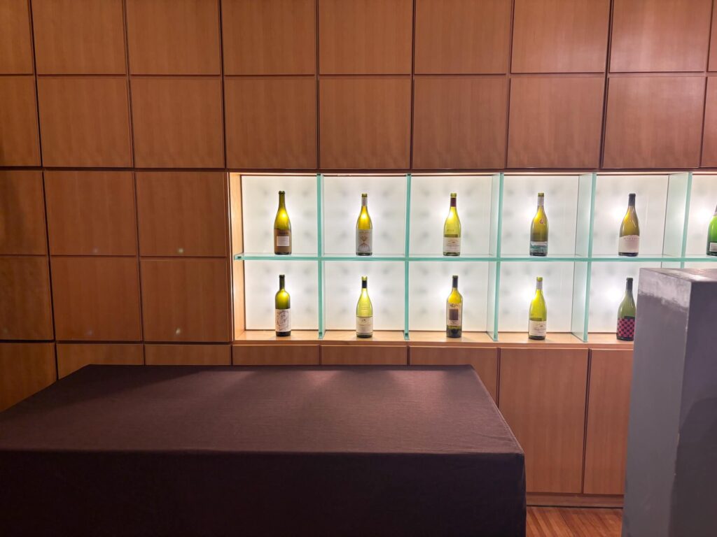 子連れで泊まる「リゾナーレ八ヶ岳」。子どもはジュース、大人はワインを嗜める「山梨あわラウンジ」