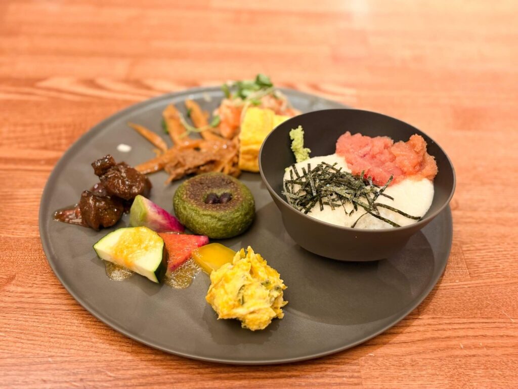 子連れで泊まる、星野リゾートのブランド「リゾナーレ」が展開する山梨県北杜市にある宿泊施設「リゾナーレ八ヶ岳」のYYgrill（ワイワイグリル）