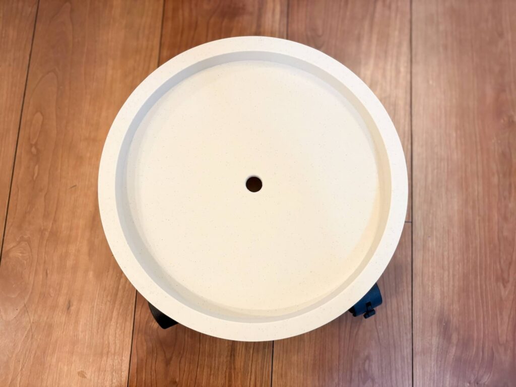 観葉植物と一緒に揃えたいアイテム8選。amabro（アマブロ）「PLANTS TRAY」