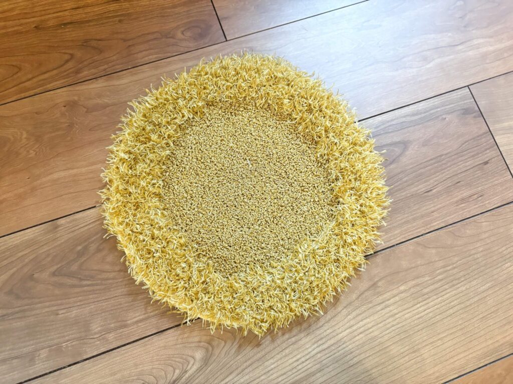 観葉植物と一緒に揃えたいアイテム8選。calmland(カームランド)「PLANTS‘RUG」