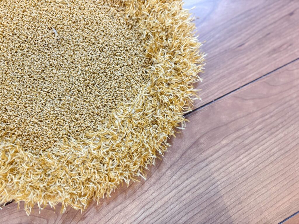 観葉植物と一緒に揃えたいアイテム8選。calmland(カームランド)「PLANTS‘RUG」