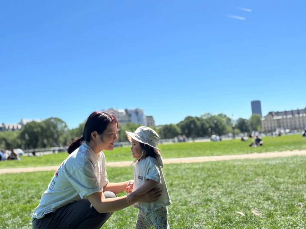 ノートルダム大聖堂からエッフェル塔ビューポイントまでの子連れお散歩